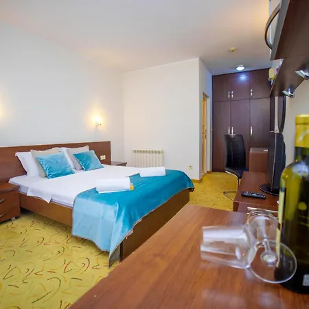 Hotel Odissey Jaz 3*